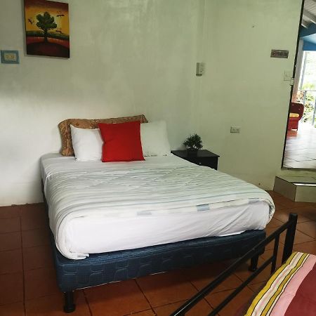 Cabinas Cafe Del Mar Hotel Мануел Антонио Екстериор снимка